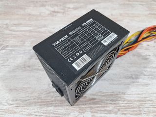 Fuente Vultech VPS-A600R (300W)