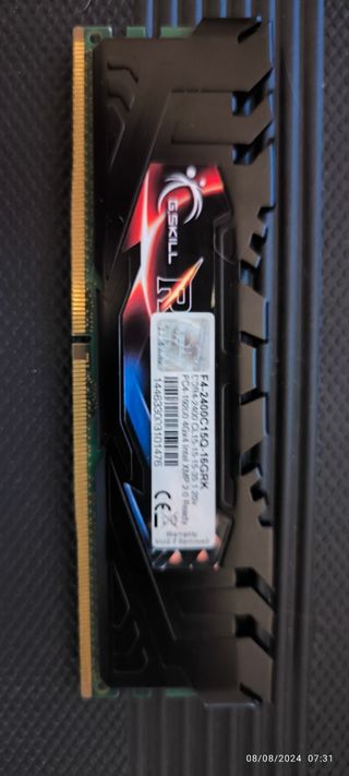 RAM Gskill ddr4-2400 Ripjaws (4x4gb)