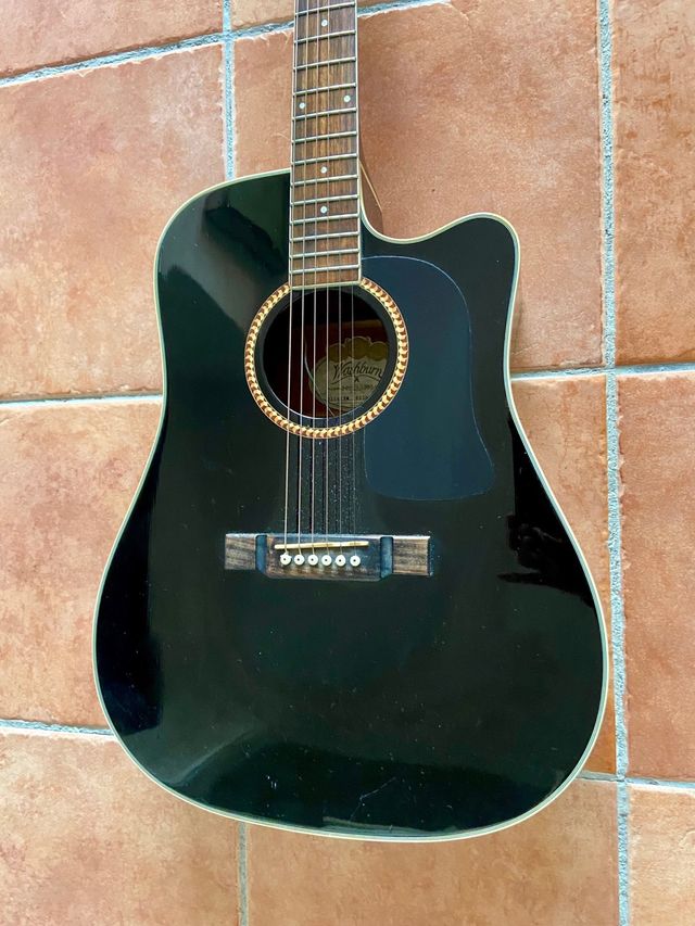 Guitarra electroacústica Washburn D10S
