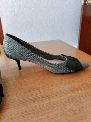 Zapatos tacón bajo 