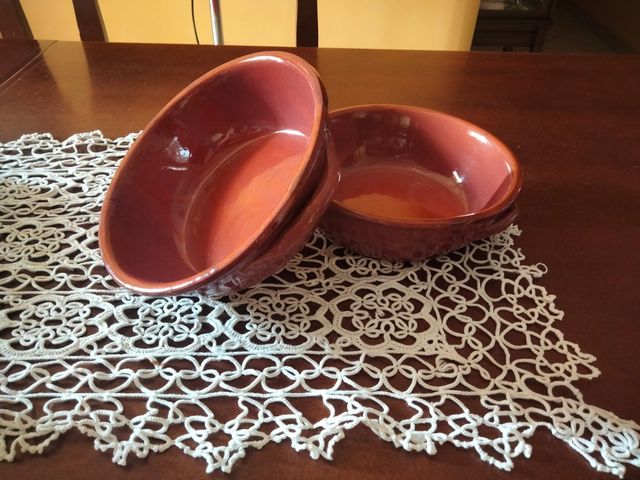 Due ciotole di terracotta