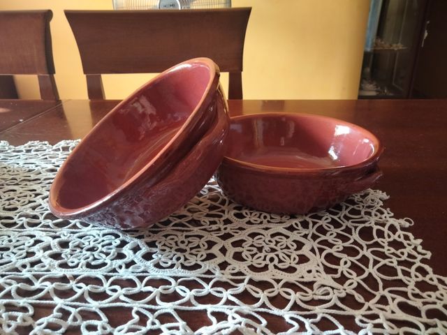 Due ciotole di terracotta