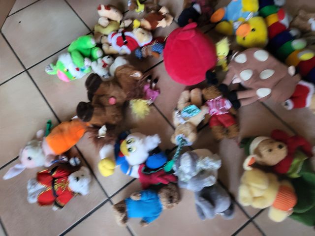 set di pupazzi piu di 20  nuovi adatti a bimbi