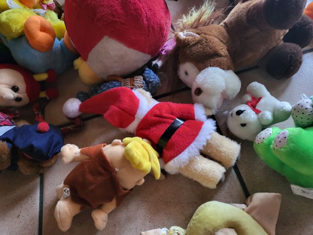 set di pupazzi piu di 20  nuovi adatti a bimbi