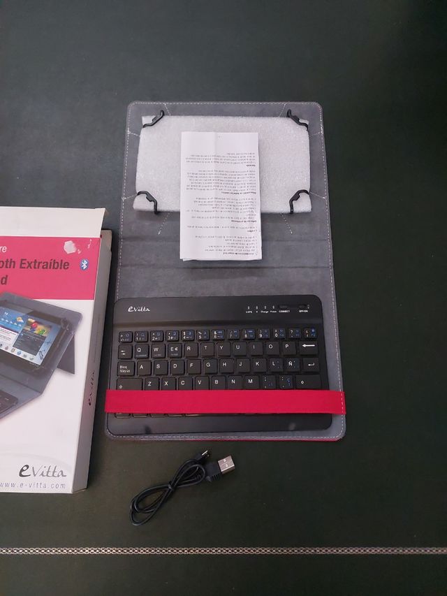 Funda tablet con teclado bluetooth 7"-8"
