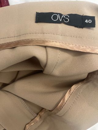 Pantalón beige wide legs