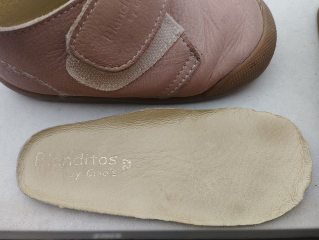 Botin Blanditos by crio's T 22