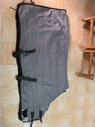 Manta cuadra