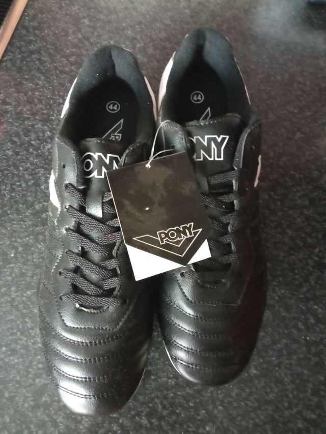 Zapatillas de futbol de tacos