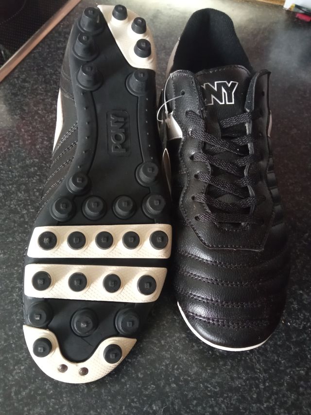 Zapatillas de futbol de tacos