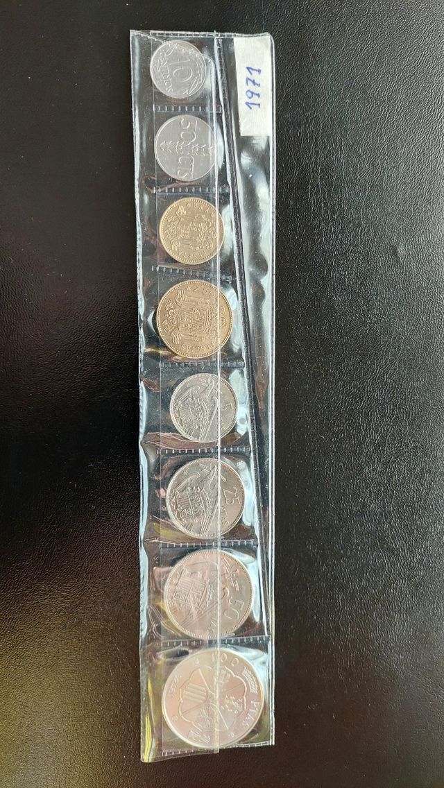 Tira de monedas con ocho valores del año 1971