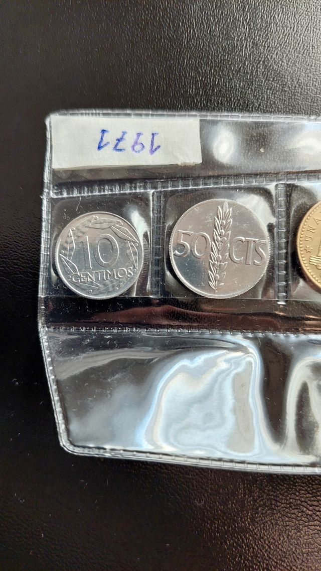 Tira de monedas con ocho valores del año 1971