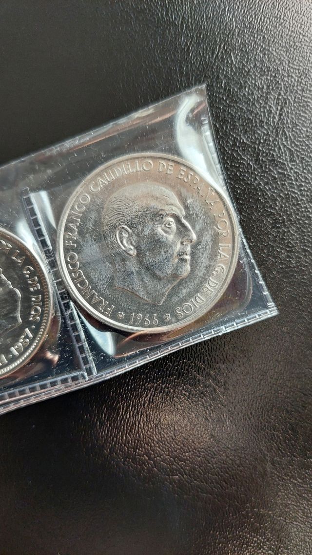Tira de monedas con ocho valores del año 1971