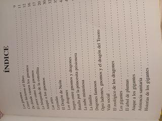 Cuentos, adivinanzas y peluches pitufos