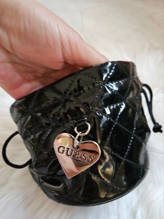 Neceser guess