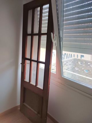 CUATRO Puertas de Madera
