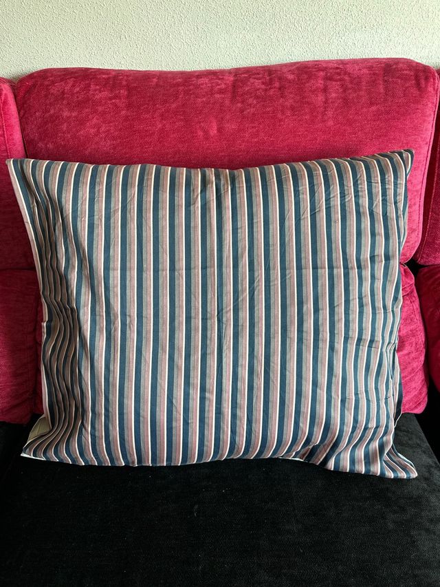 Cojín 60 cm