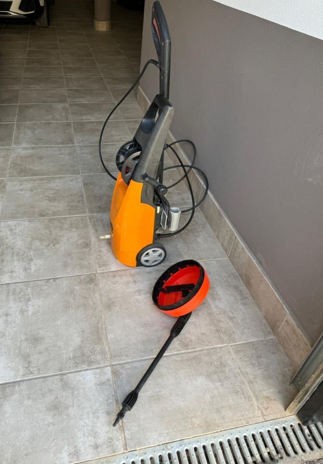 Máquina de agua a presión Black and Dckr