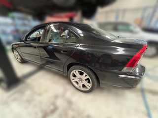 Despiece VOLVO S60 I 2.4 D5 163CV año 2005