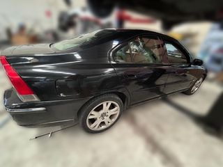 Despiece VOLVO S60 I 2.4 D5 163CV año 2005