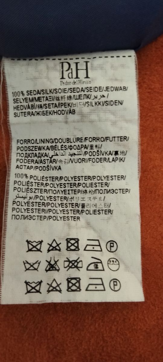 Falda de seda azul con flores 