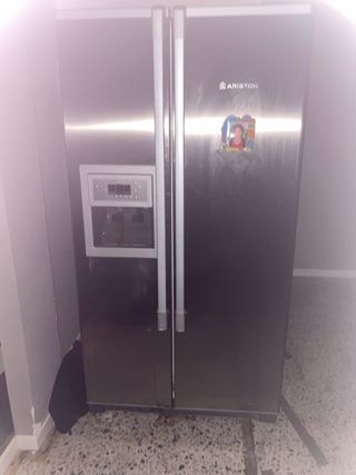 Nevera Ariston doble puerta