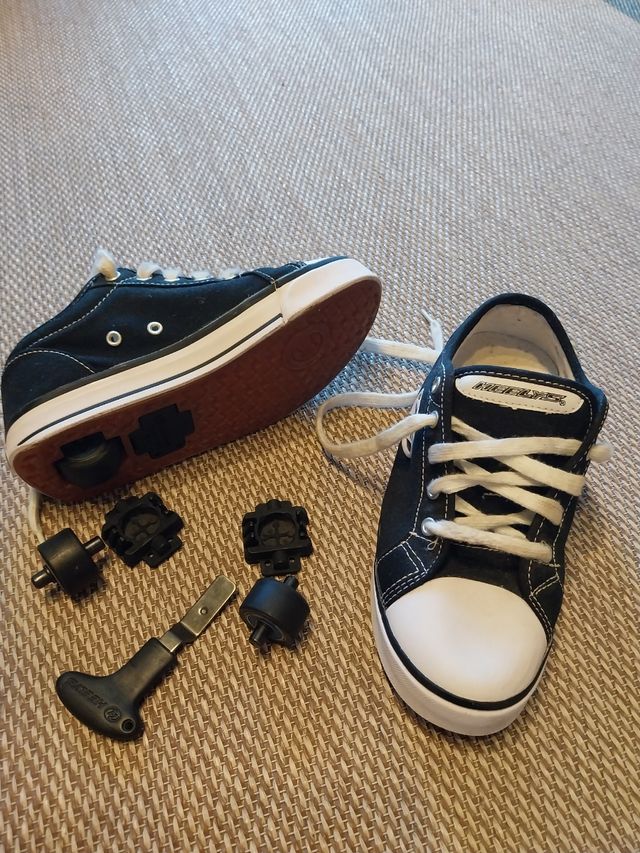 Bambas con ruedas talla 34.