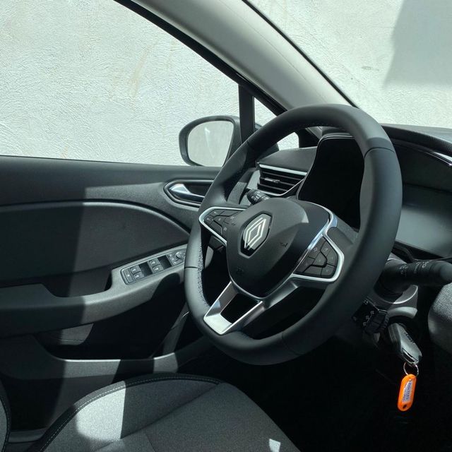 Renault Clio 2023