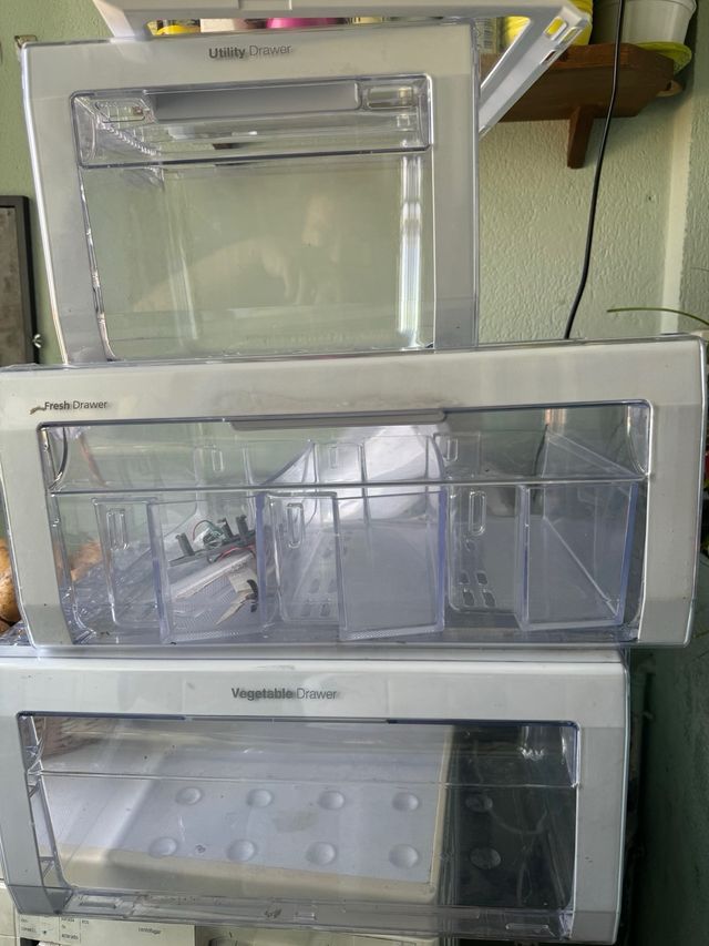 Cajones y estantes nevera amerivana samsung