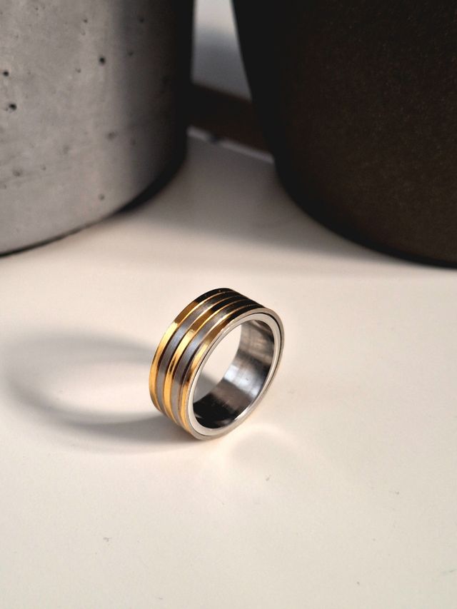 Anillo antiestrés de acero dos colores