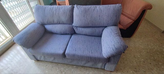 Sofá 3 plazas tapizado en azul