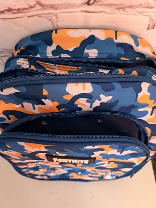 Mochila escolar a estrenar 