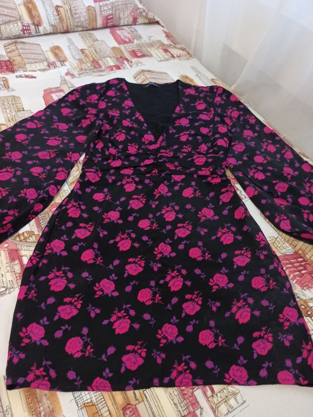 Vestido floreado - Bershka