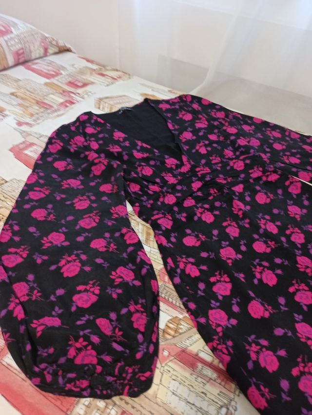 Vestido floreado - Bershka