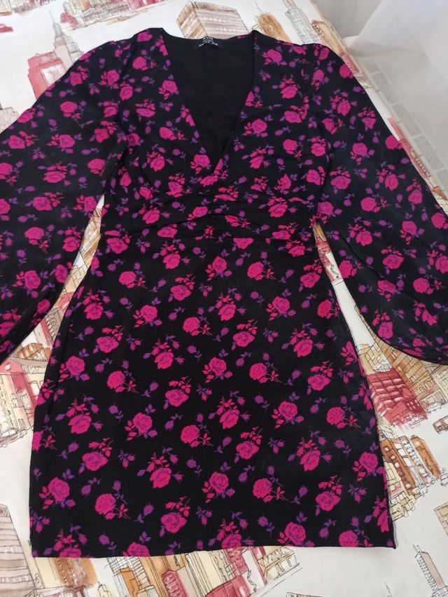 Vestido floreado - Bershka