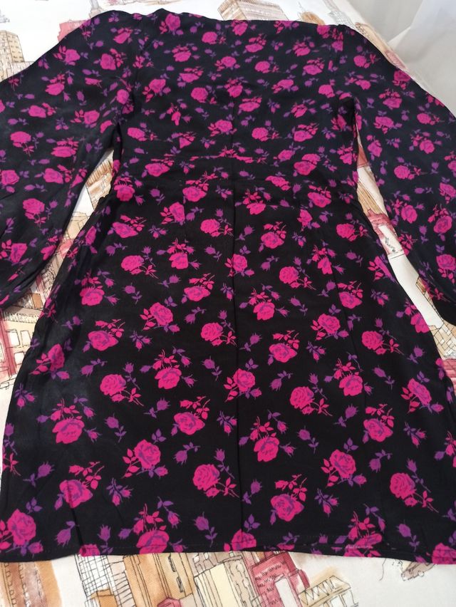 Vestido floreado - Bershka