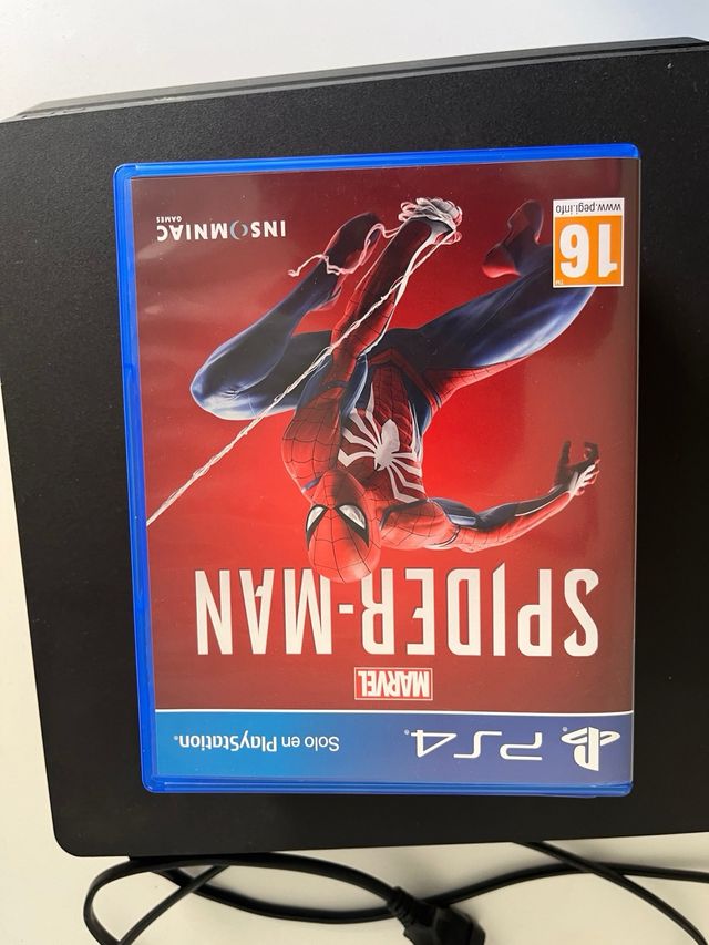 PS4 SLIM 1 TB + JUEGOS + MANDO