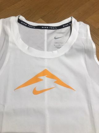 Camiseta tirantes mujer Nike Trail Talla M