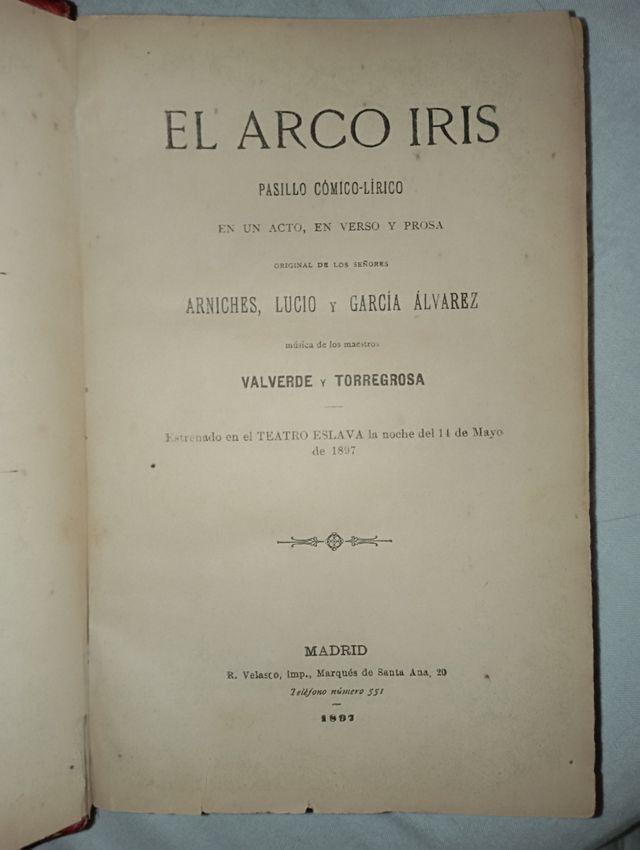 Libro antiguo El arcoiris (Ricardo Virgili 1898) 