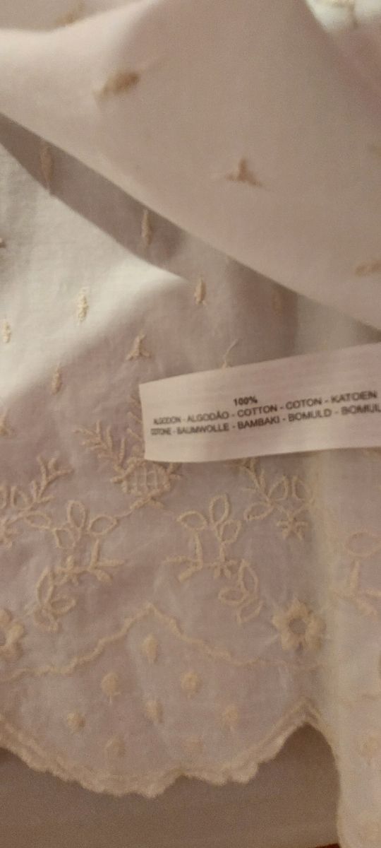 Camisa blanca de Massimo Dutti. Talla 42.