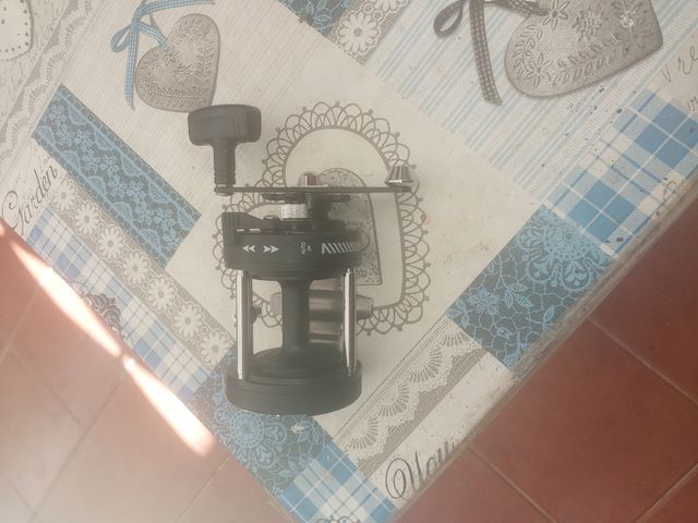 Carrete  de  pesca  de  mar