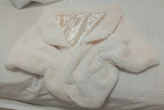 Stola in pelliccia per sposa 
