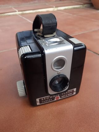 Cámara Kodak Brownie Flash