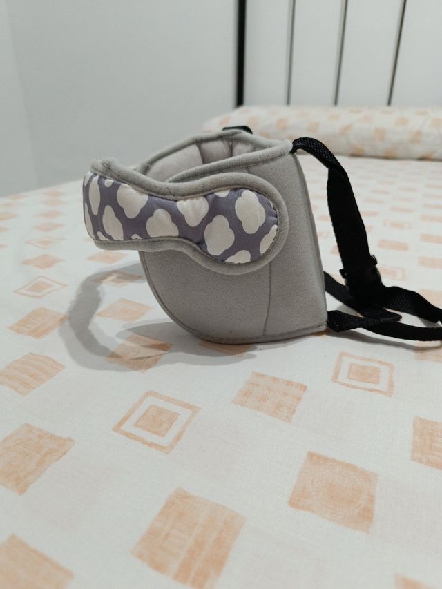 Cojin sujeta cabeza coche