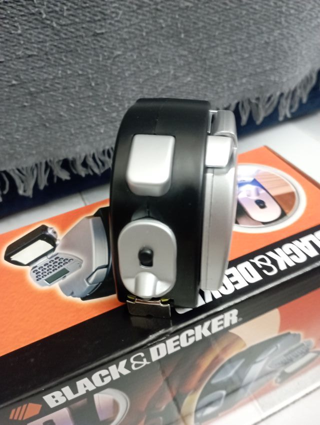 Metro multiusos Black & Decker, calculadora Nuevo