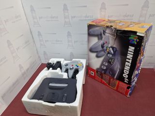 Consola Nintendo 64 en caja 