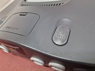 Consola Nintendo 64 en caja 