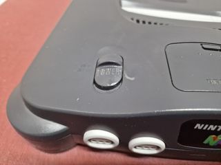 Consola Nintendo 64 en caja 