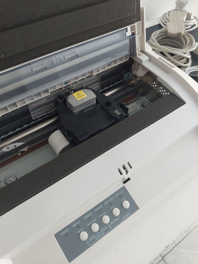 Impresora matricial Fujitsu DL3750 +