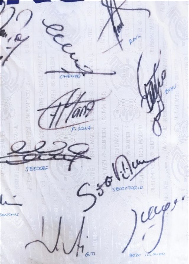 T-shirt Mijatovic Kelme autografata dal Real Madrid C.F.